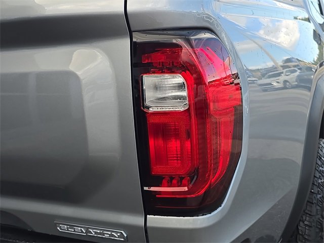 New 2026 GMC Canyon Elevation image 10