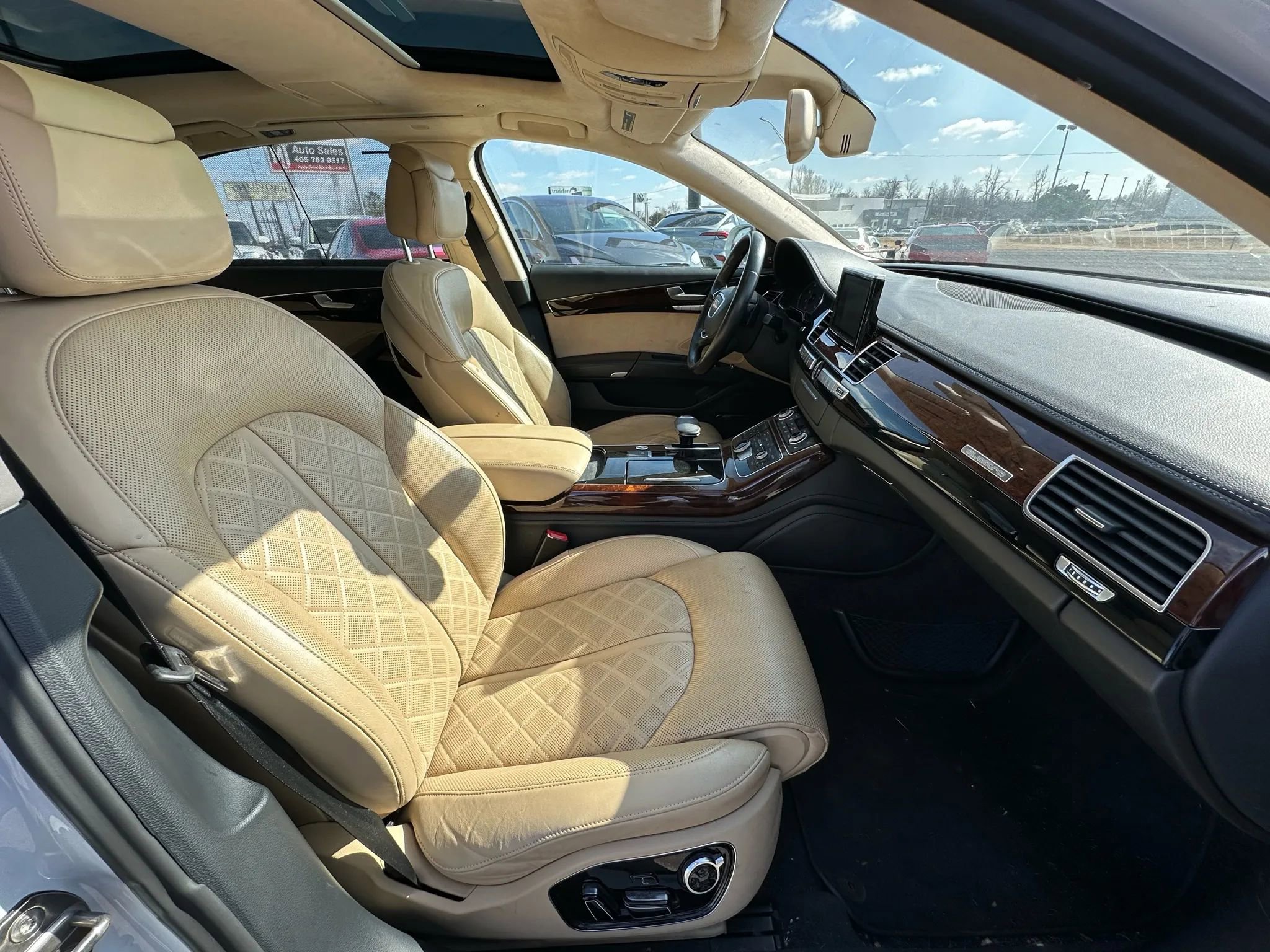 Used 2014 Audi A8 L 4.0T w/ Luxury Package image 12