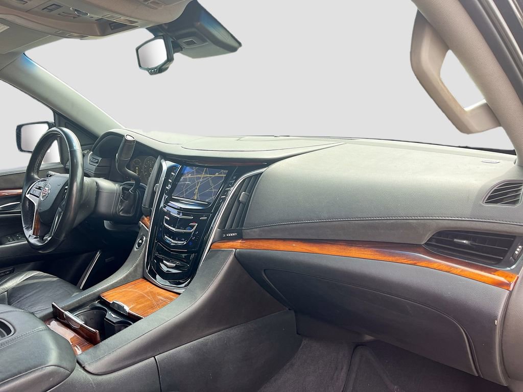 Used 2015 Cadillac Escalade Premium AWD/4WD image 33