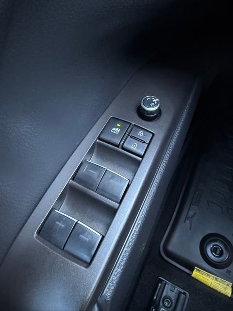 Used 2023 Toyota Camry XLE w/ Navigation Package image 19