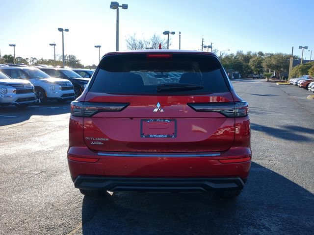 New 2026 Mitsubishi Outlander ES image 7