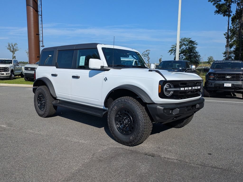 New 2026 Ford Bronco Outer Banks w/ Sasquatch Package AWD/4WD image 1