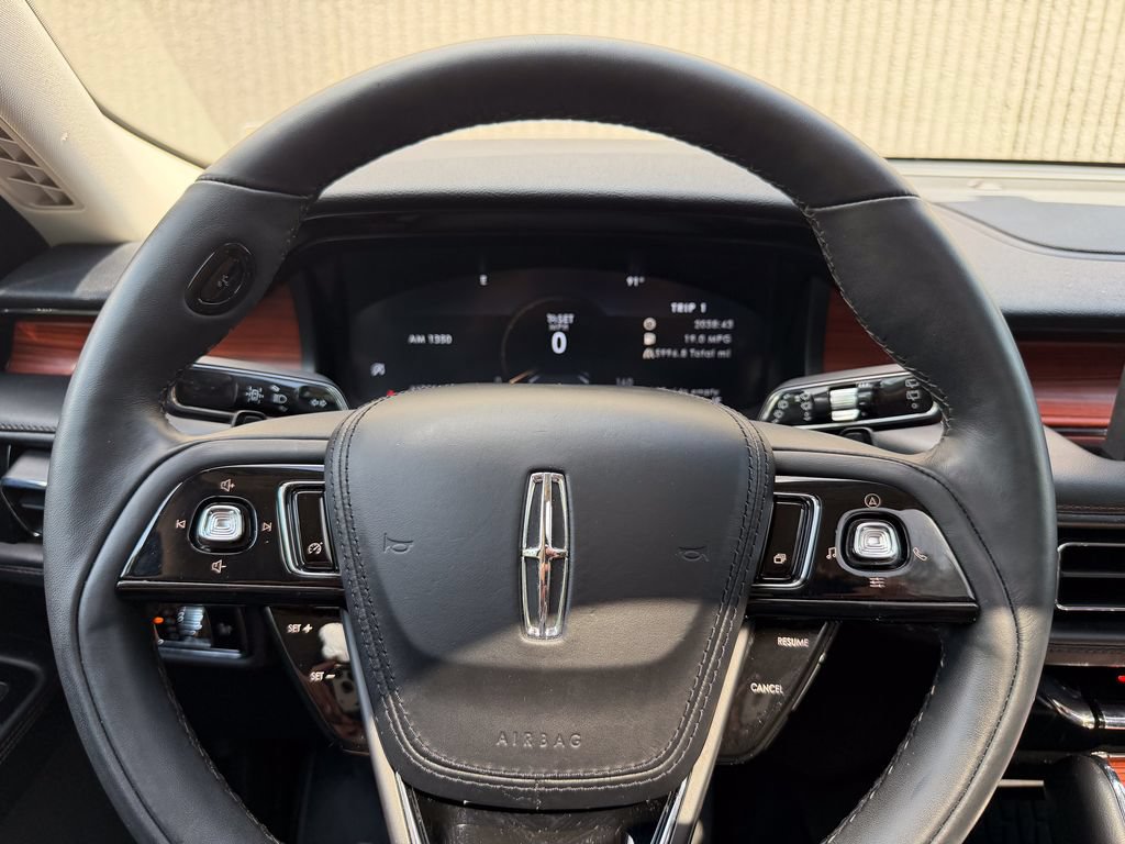 Used 2023 Lincoln Aviator Reserve w/ Elements Package Plus AWD/4WD image 43