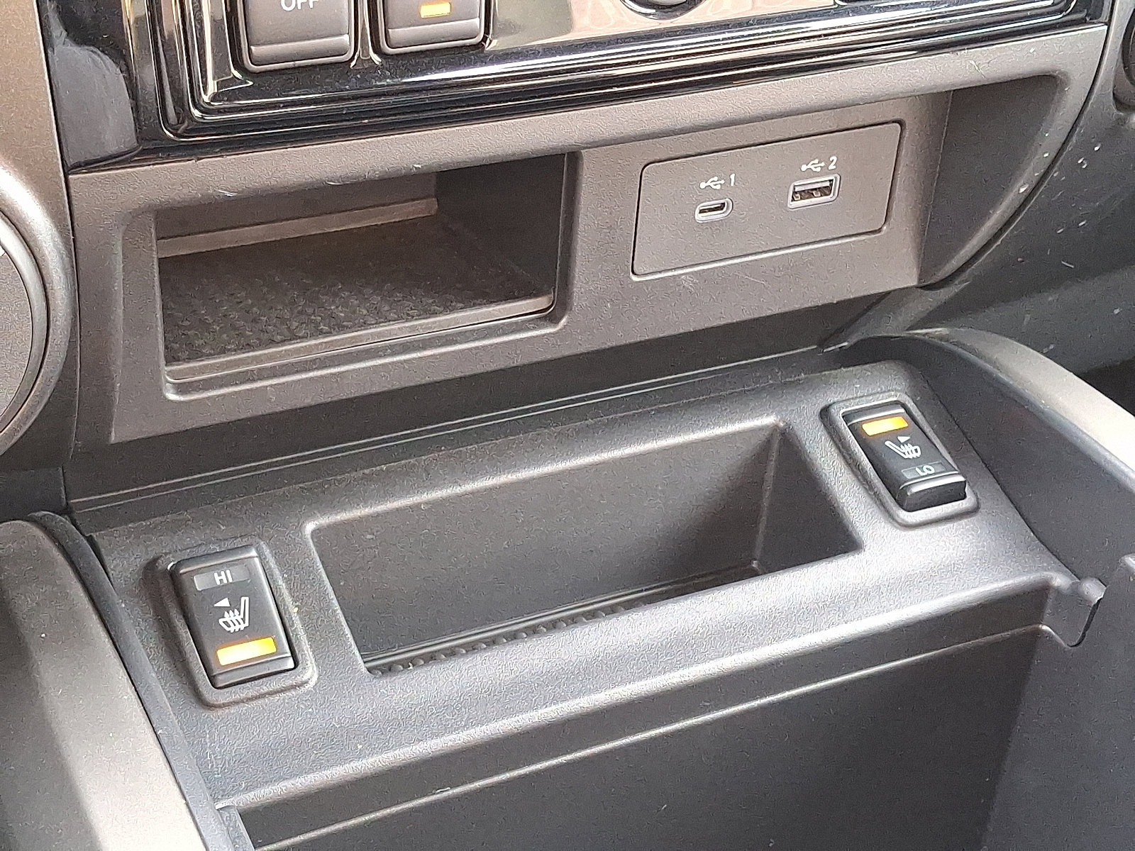 Certified 2024 Nissan Titan SV w/ SV Bronze Edition Package image 26