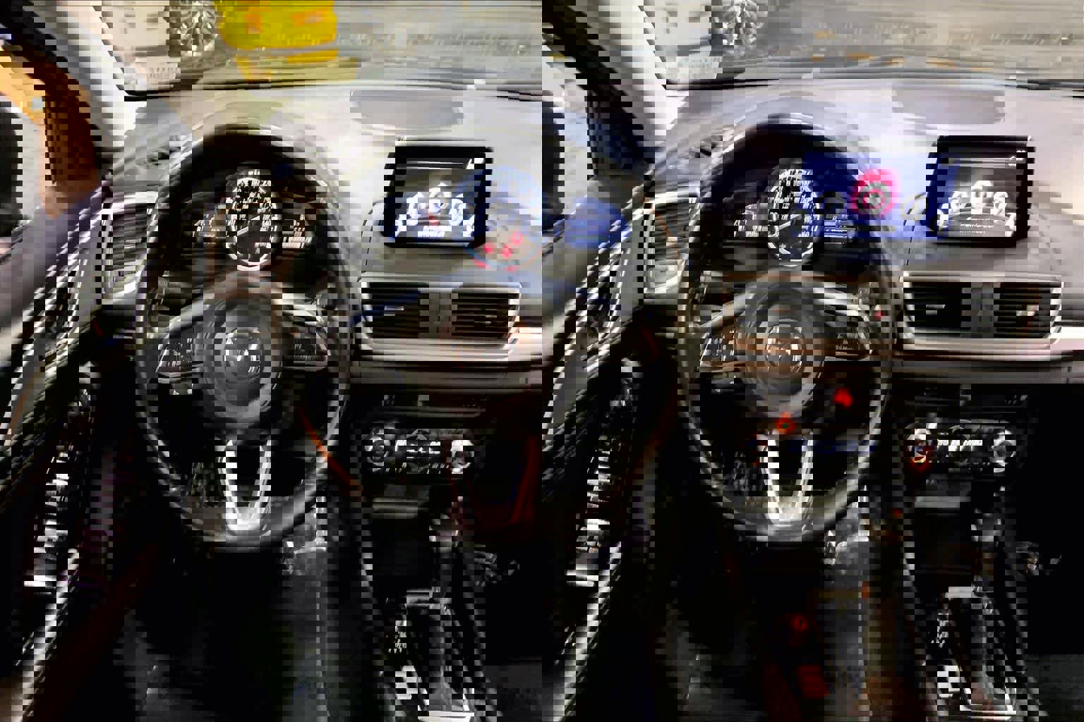 Used 2018 MAZDA MAZDA3 Touring image 5