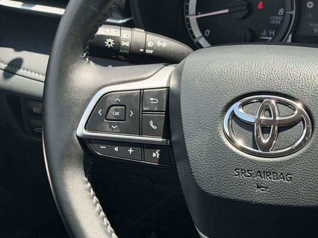 Certified 2025 Toyota Highlander LE FWD image 12