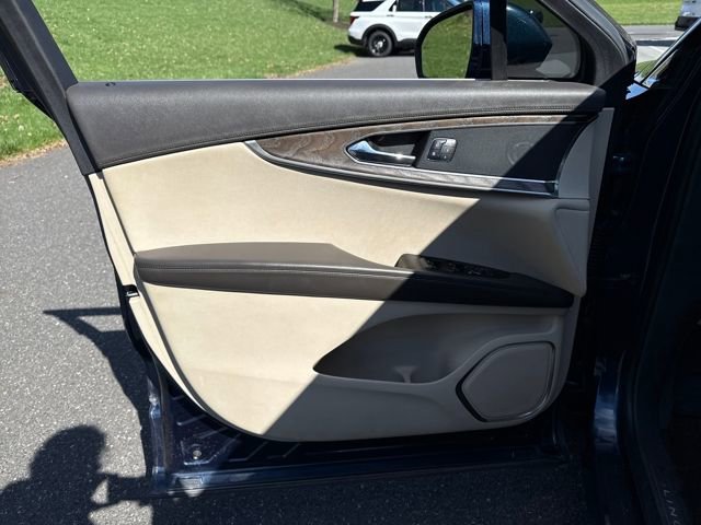 Used 2017 Lincoln MKX Select w/ Select Plus Package image 24