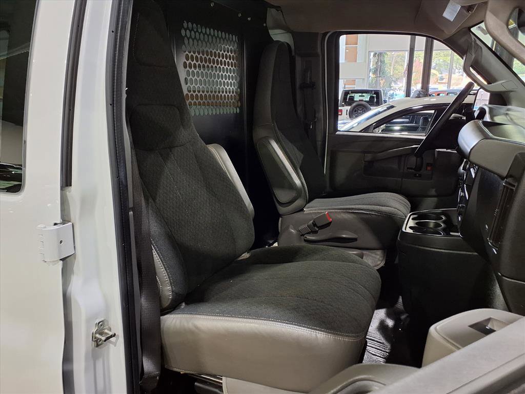 Used 2023 GMC Savana 2500 w/ Driver Convenience Package image 18