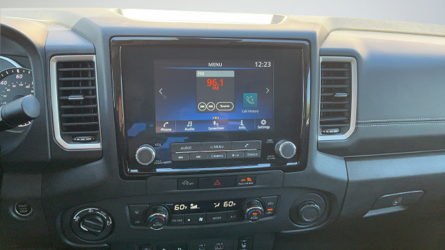 Used 2024 Nissan Frontier SL w/ Technology Package AWD/4WD image 15