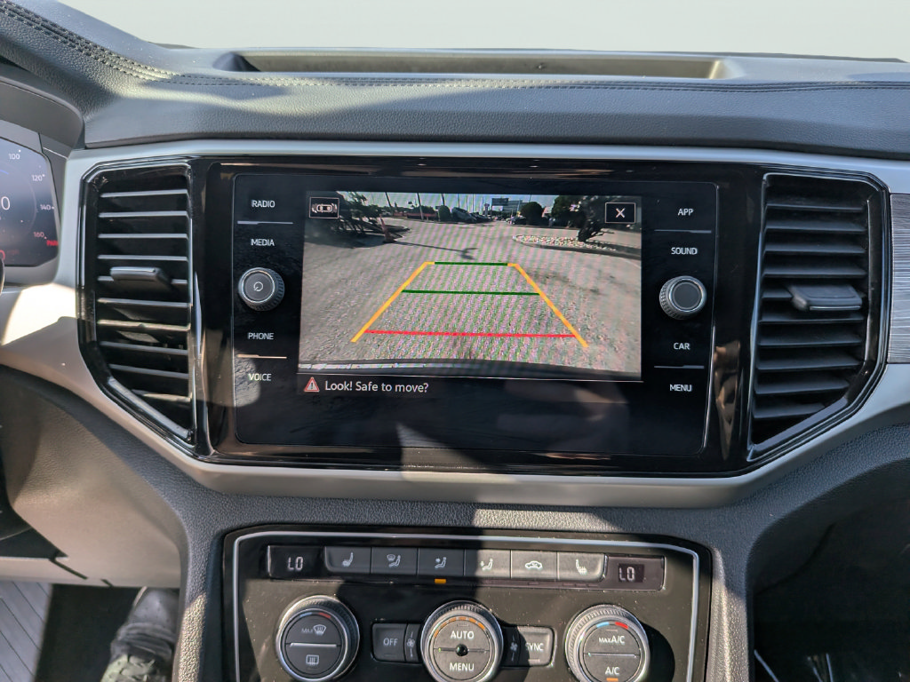 Certified 2023 Volkswagen Atlas Cross Sport SE FWD image 24