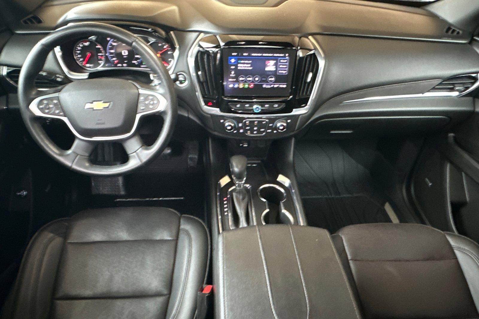 Used 2023 Chevrolet Traverse High Country w/ LPO, Floor Liner Package image 14