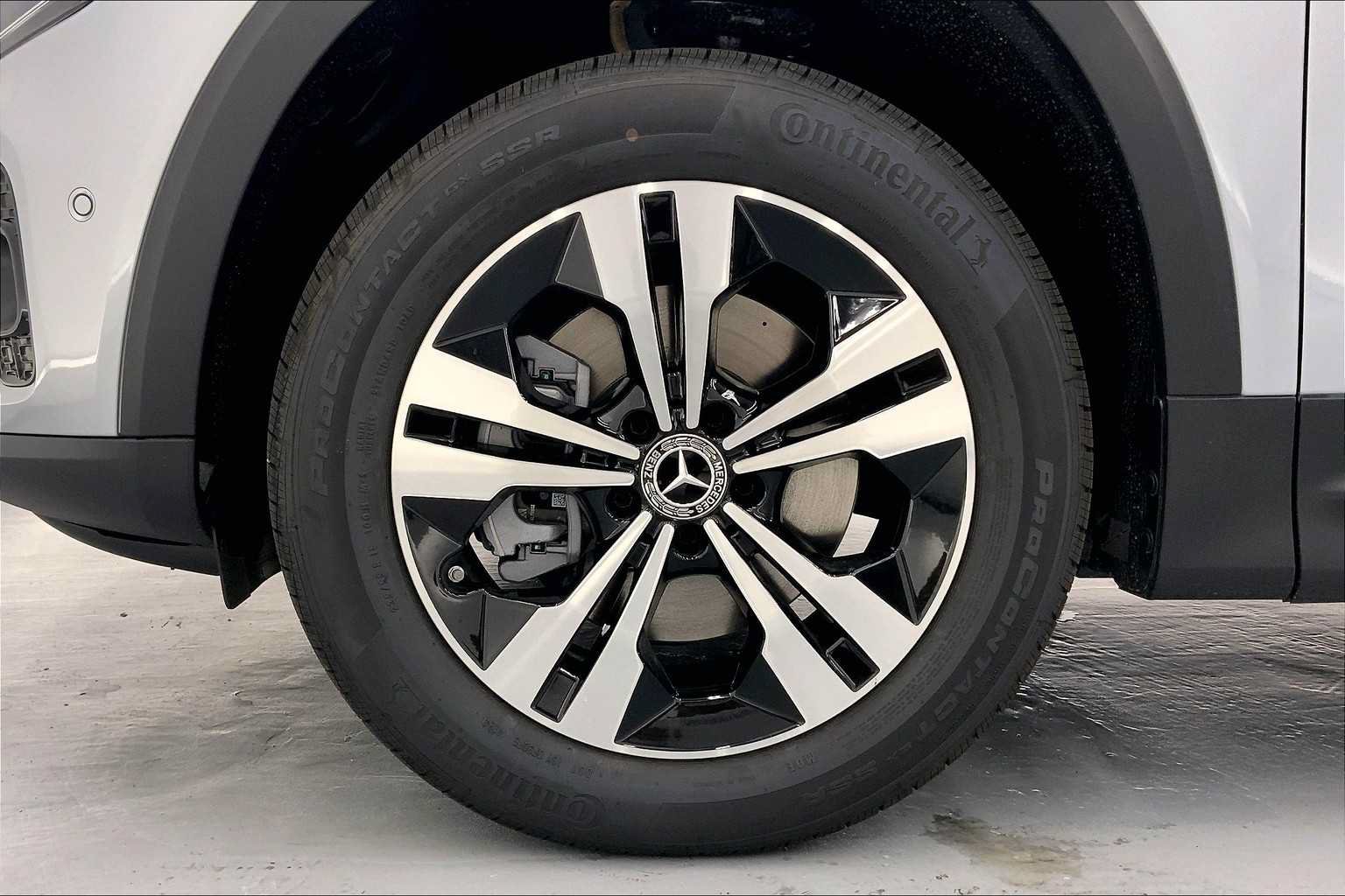 Used 2026 Mercedes-Benz GLB 250 image 9
