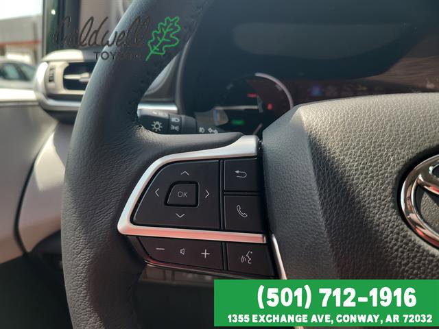 Used 2025 Toyota Sienna XLE w/ XLE Plus Package image 14