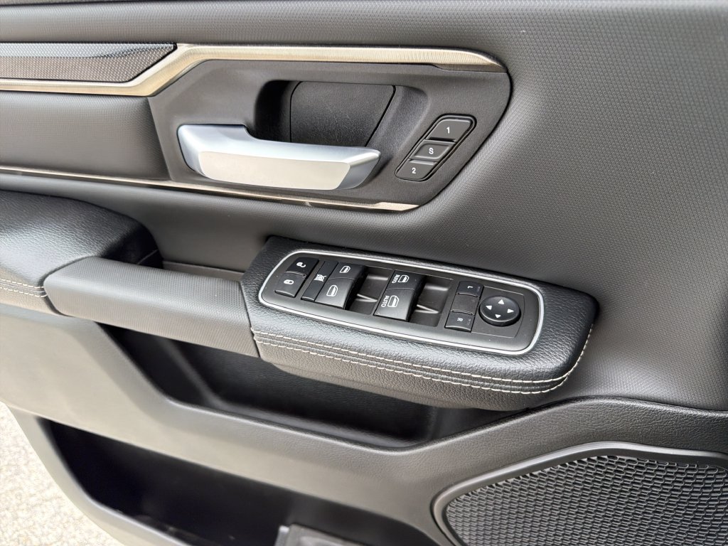 Used 2022 RAM 1500 Rebel w/ Night Edition AWD/4WD image 22