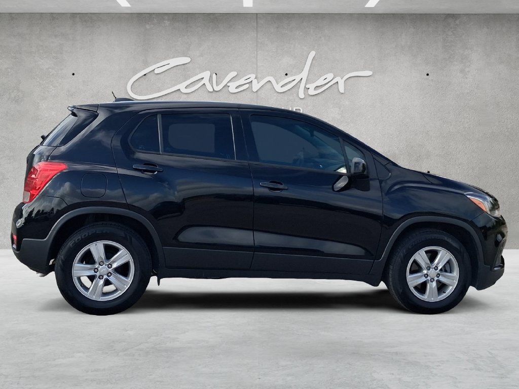 Used 2020 Chevrolet Trax LS FWD image 17