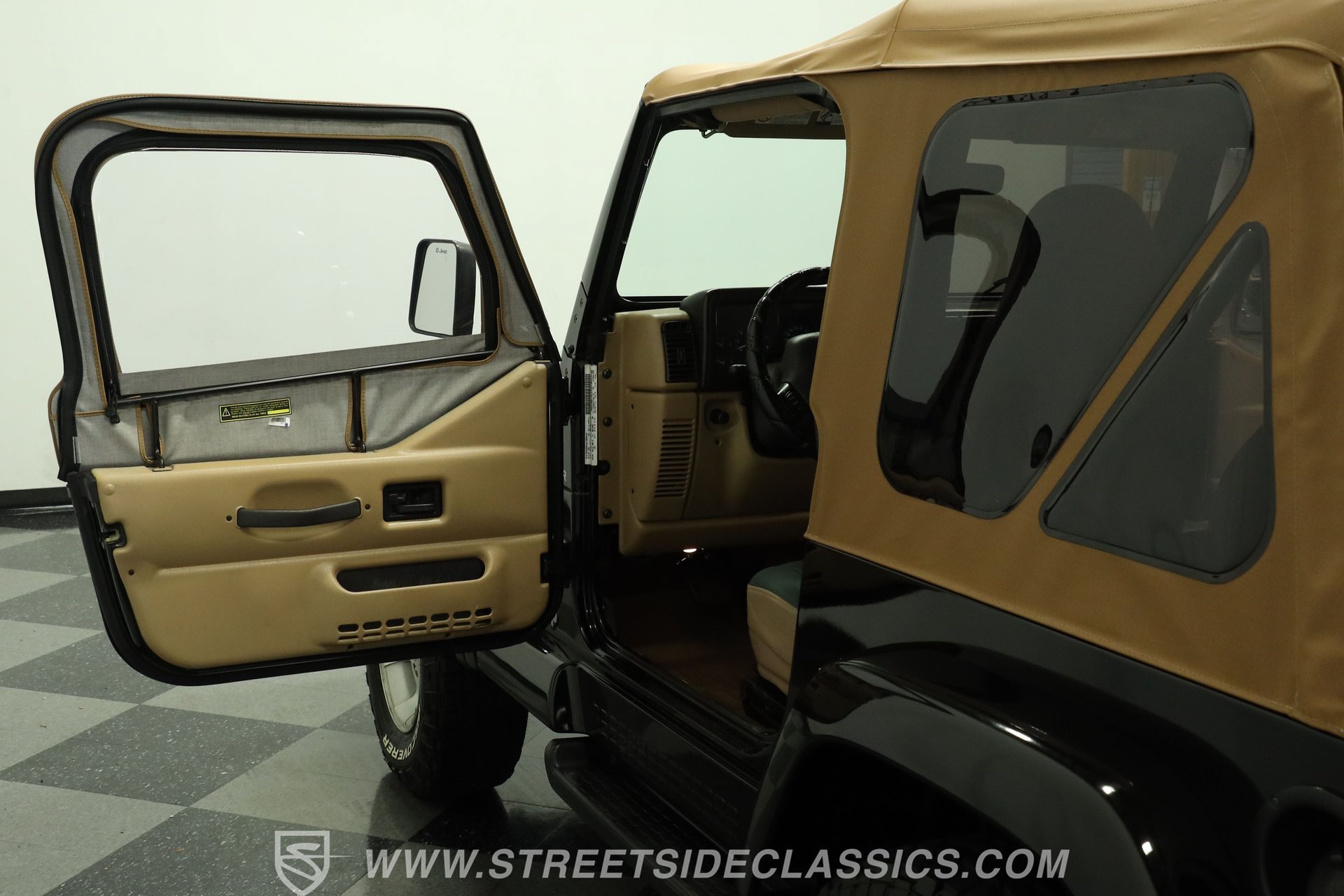 Used 2000 Jeep Wrangler Sahara AWD/4WD image 33