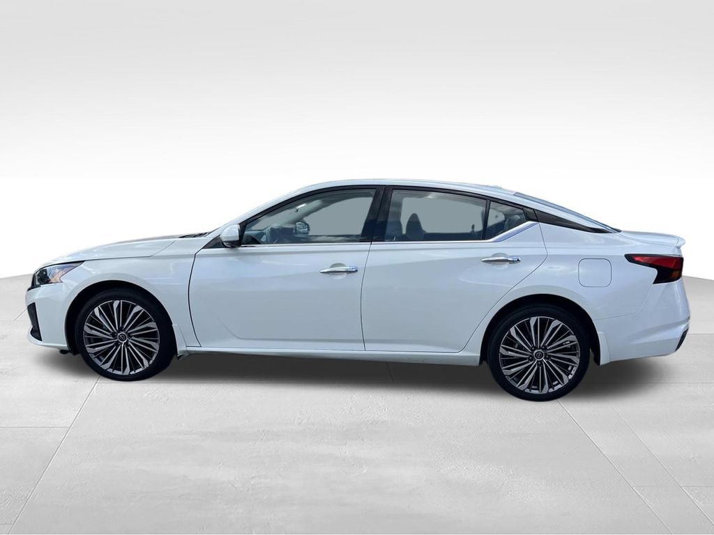 Used 2023 Nissan Altima 2.5 SL AWD/4WD image 8