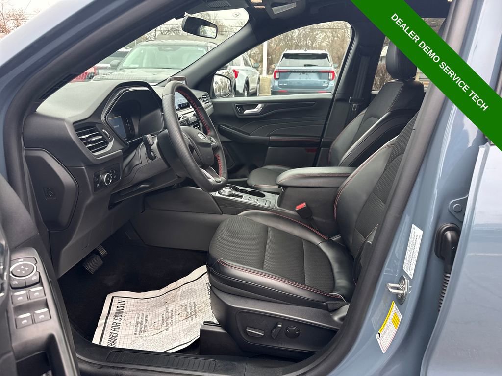 Used 2025 Ford Escape ST-Line Elite image 20