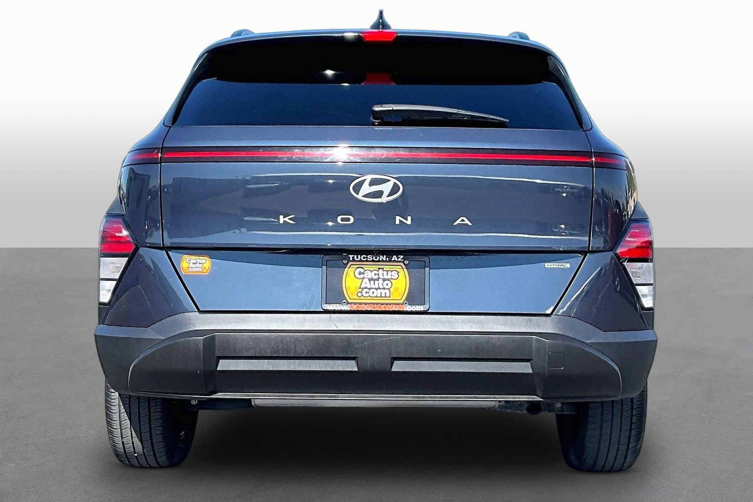 Used 2024 Hyundai Kona SEL AWD/4WD image 4