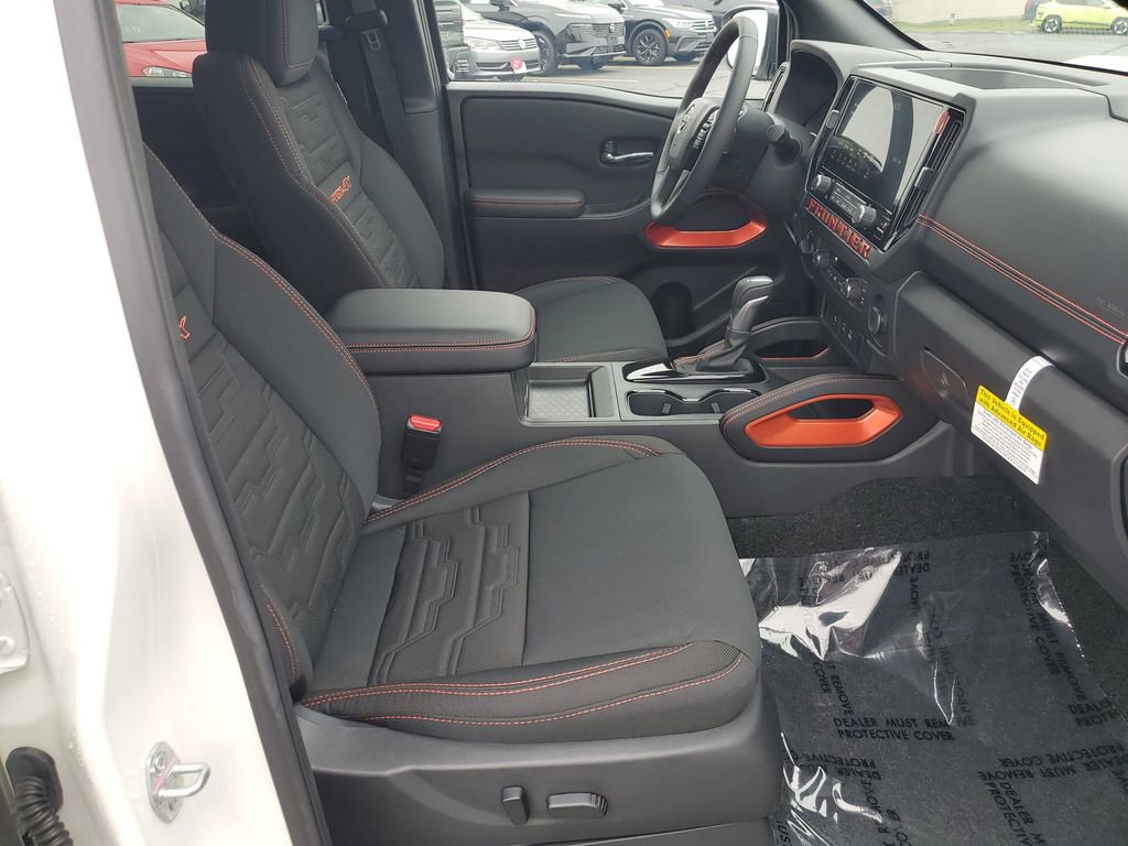 New 2025 Nissan Frontier PRO-4X image 29