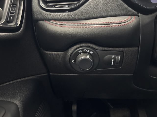 Used 2025 Dodge Durango R/T AWD/4WD image 37