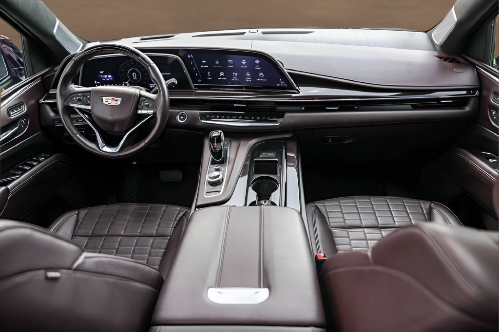 Certified 2023 Cadillac Escalade ESV Sport Platinum w/ LPO, ONYX Package AWD/4WD image 28