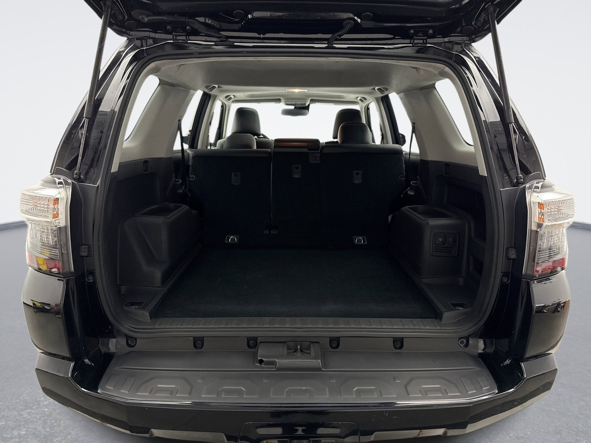 Used 2020 Toyota 4Runner SR5 Premium w/ Moonroof Package image 23