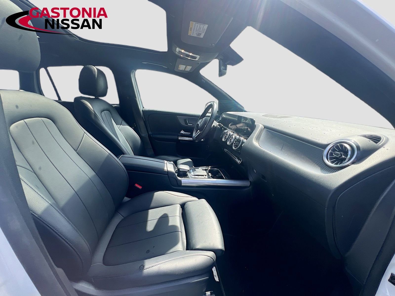 Used 2023 Mercedes-Benz GLA 250 w/ Premium Package image 38