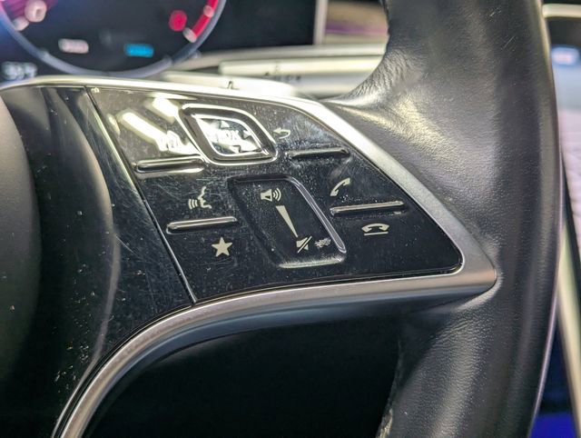 Used 2022 Mercedes-Benz S 580 4MATIC Sedan w/ AMG Line Package image 20