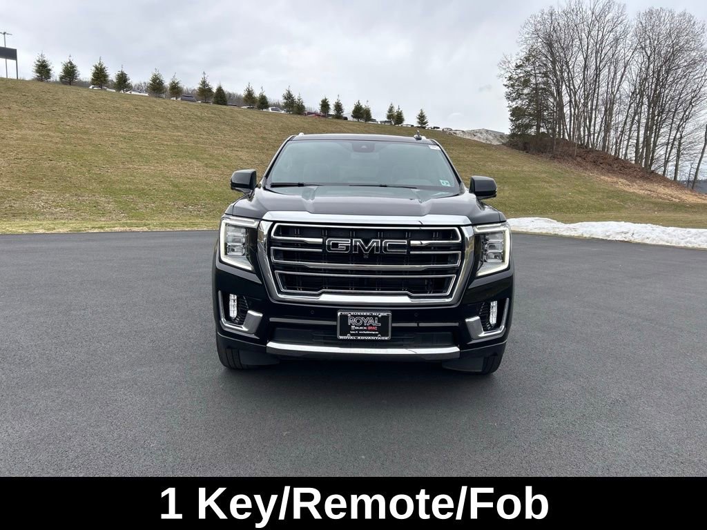 Certified 2023 GMC Yukon XL SLT w/ SLT Luxury Package image 2