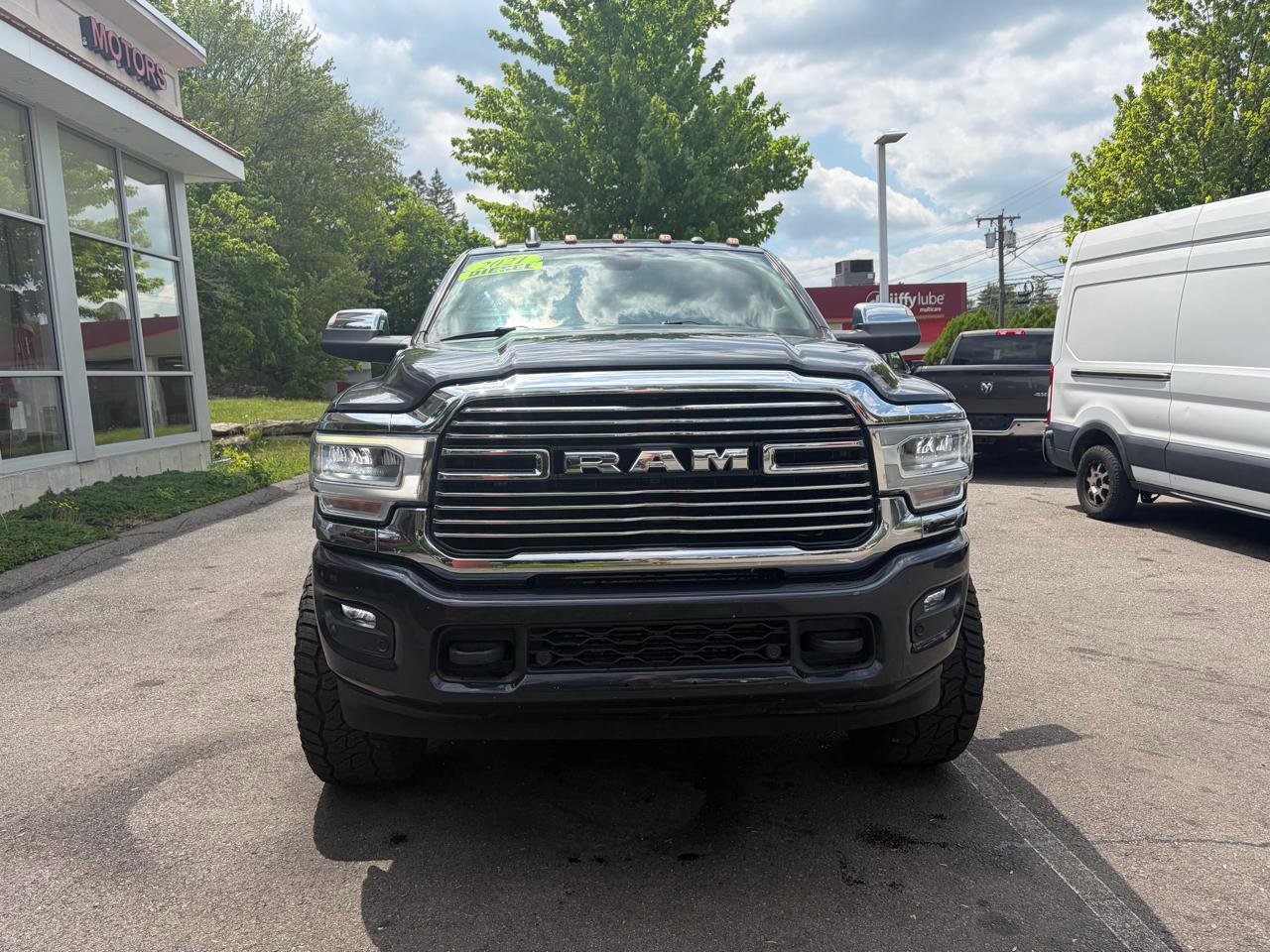 Used 2021 RAM 2500 Laramie AWD/4WD image 3