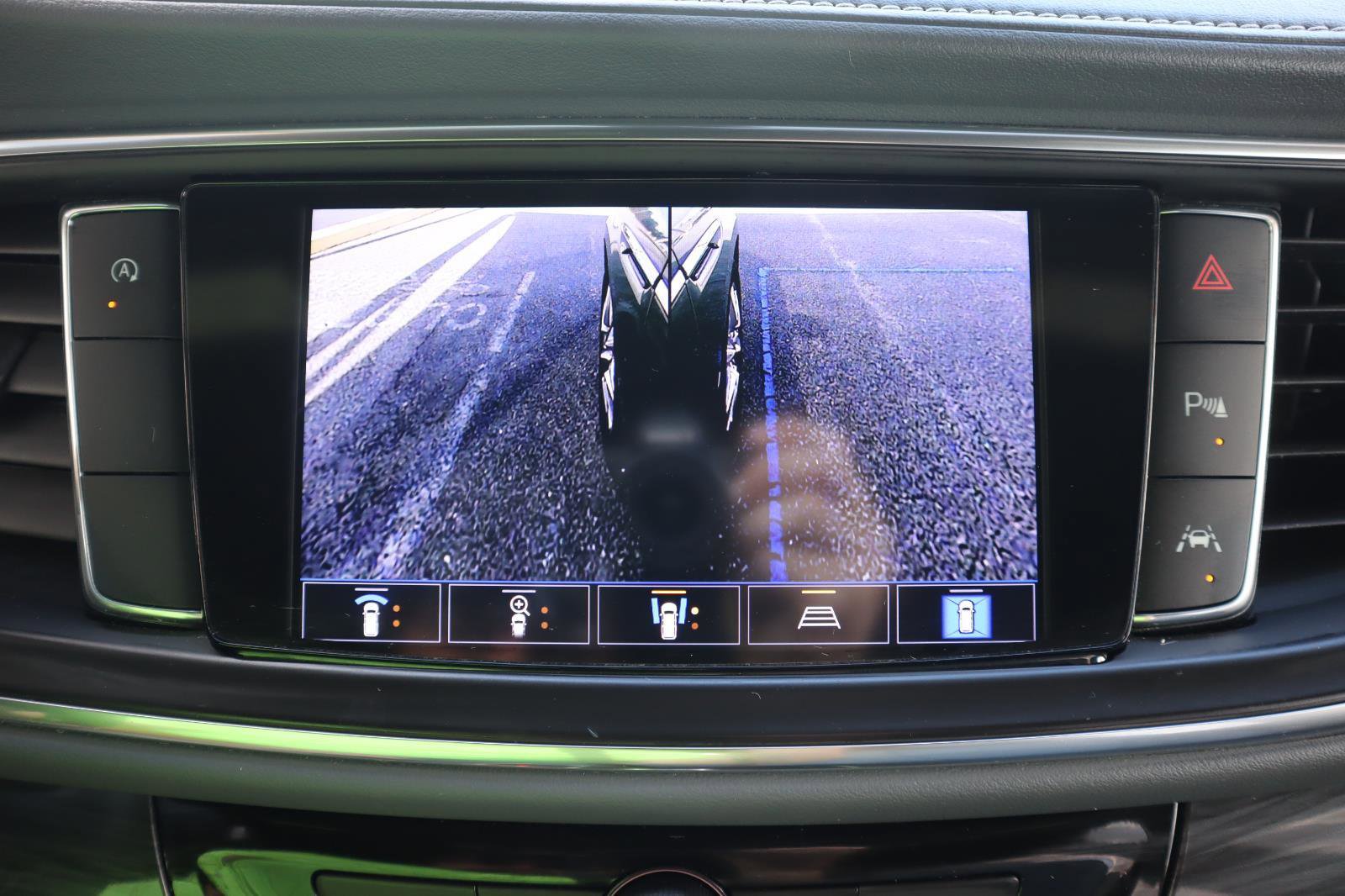 Used 2022 Buick Enclave Premium w/ Experience Buick Package image 32