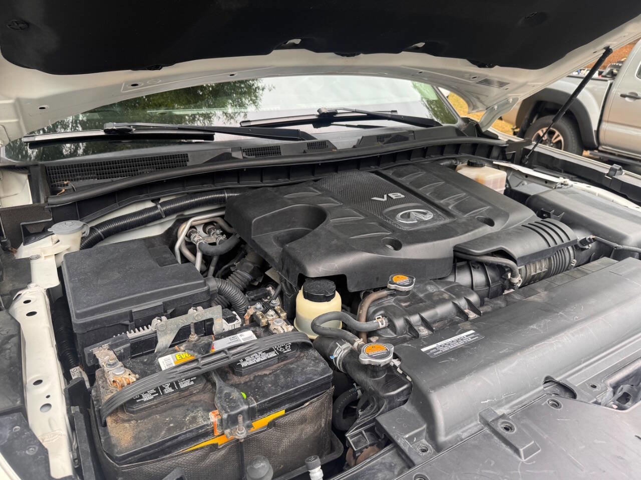 Used 2017 INFINITI QX80 2WD w/ Driver Assistance Package image 12