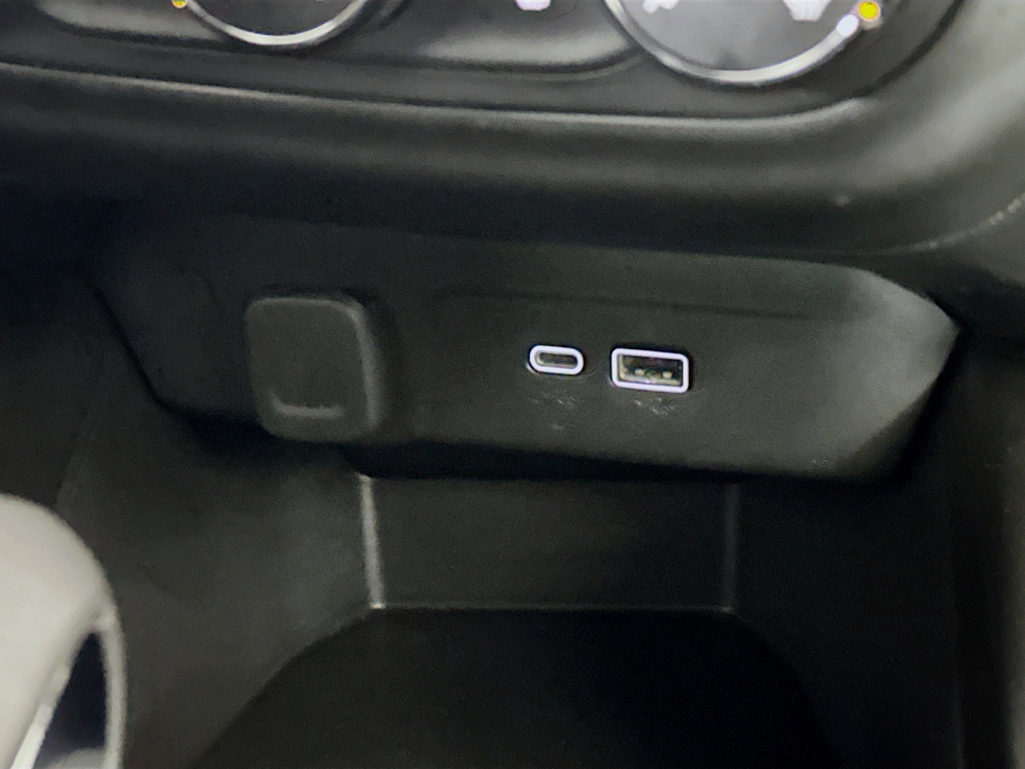 Used 2024 Chevrolet Trax RS w/ Driver Confidence Package image 26