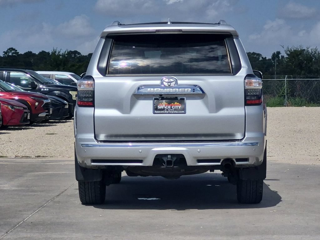 Used 2024 Toyota 4Runner Limited AWD/4WD image 5