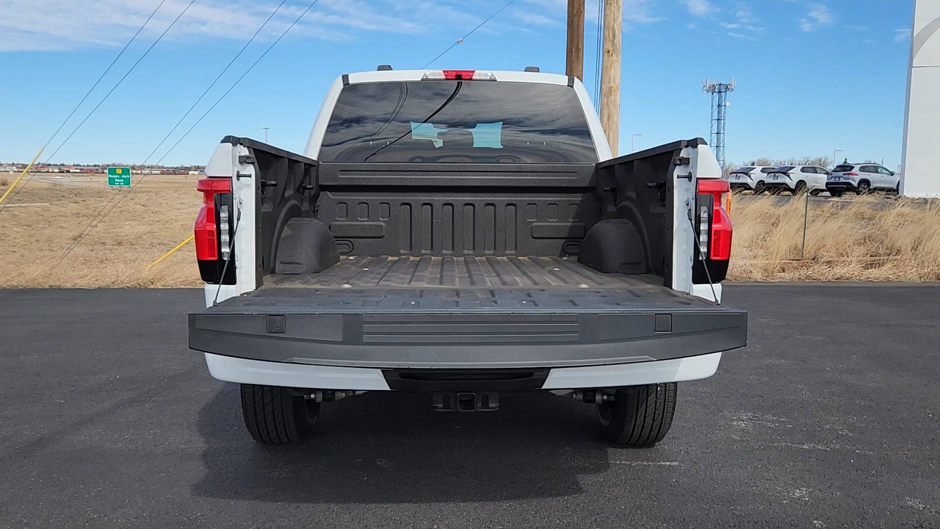 Used 2023 Ford F150 Lightning XLT image 19