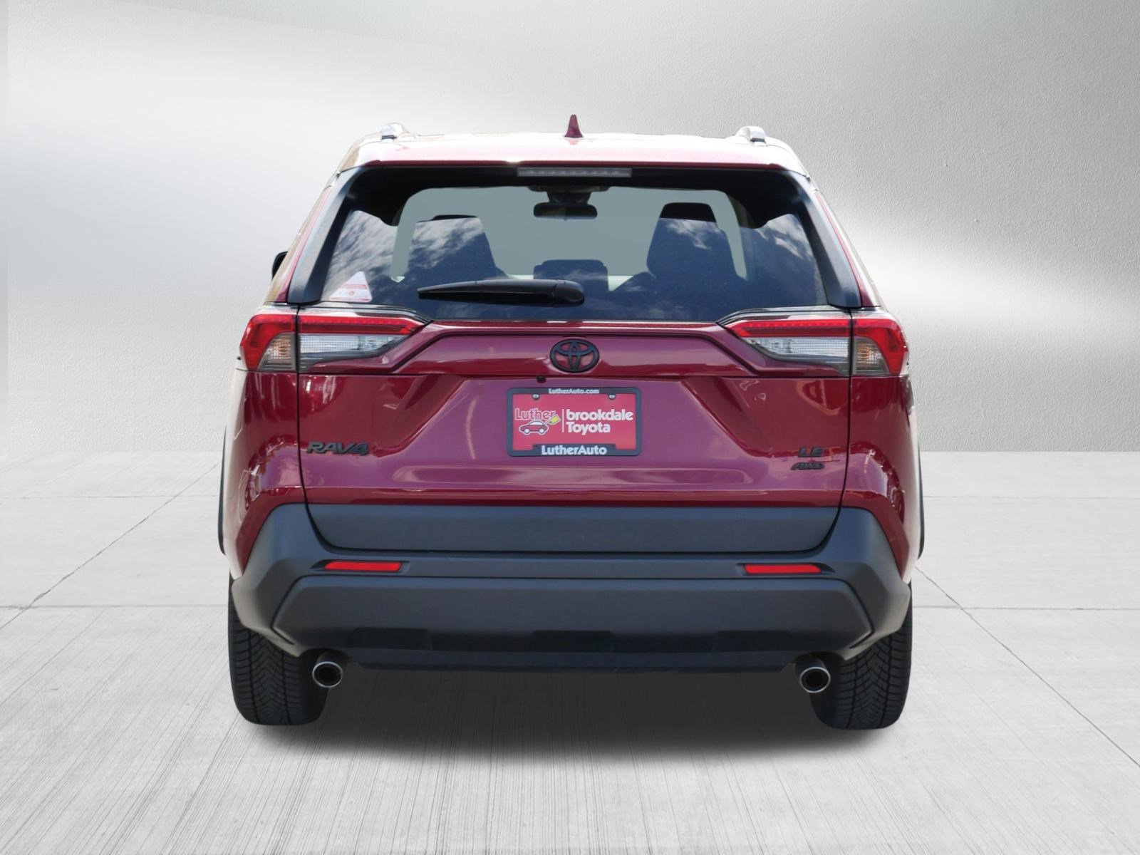 Used 2021 Toyota RAV4 LE AWD/4WD image 6