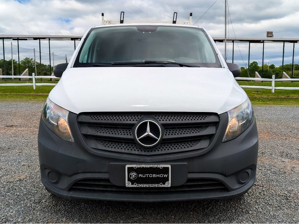 Used 2022 Mercedes-Benz Metris image 2