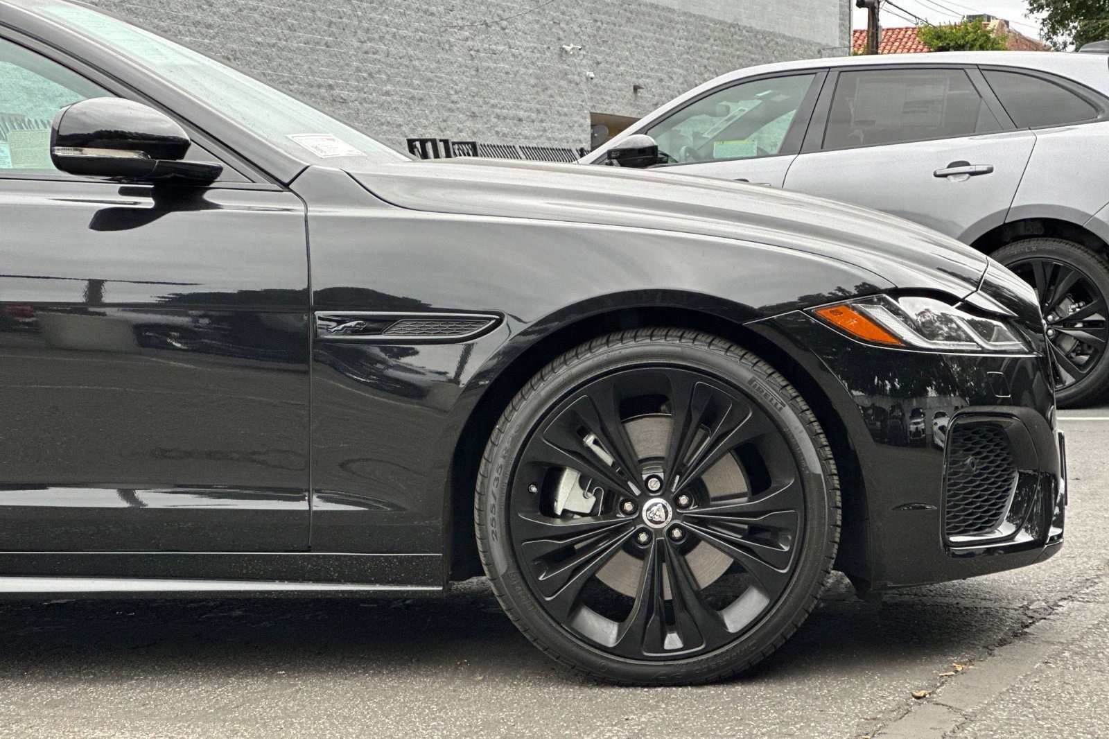 Used 2024 Jaguar XF R-Dynamic SE image 33