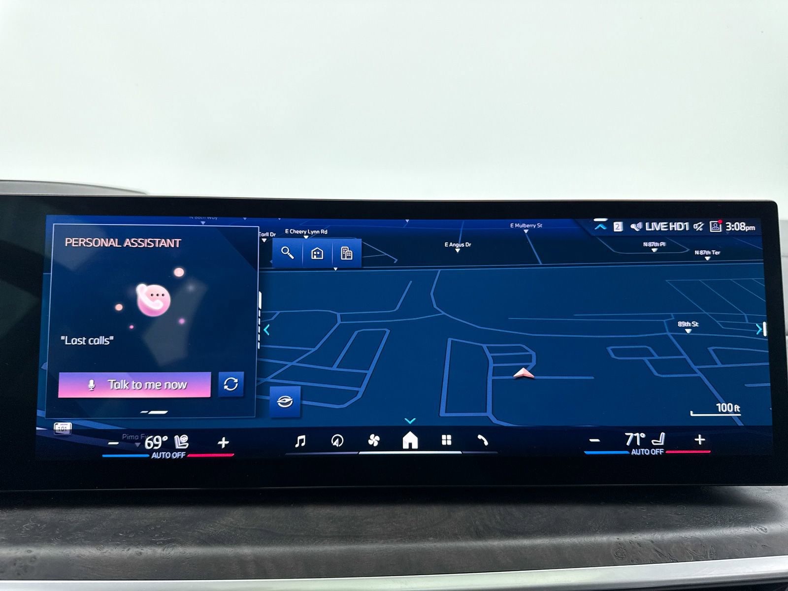 Used 2024 BMW X7 xDrive40i w/ Premium Package image 23