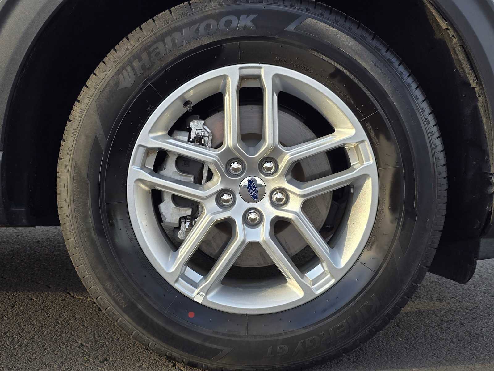 Used 2025 Ford Explorer Active image 9