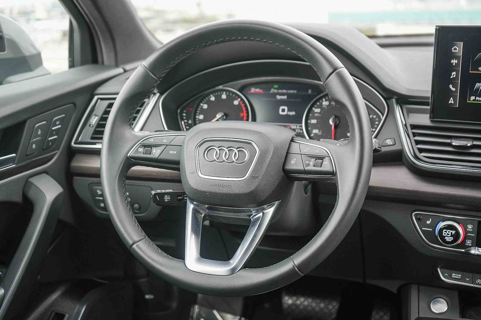 Used 2023 Audi Q5 2.0T Premium w/ Convenience Package image 20