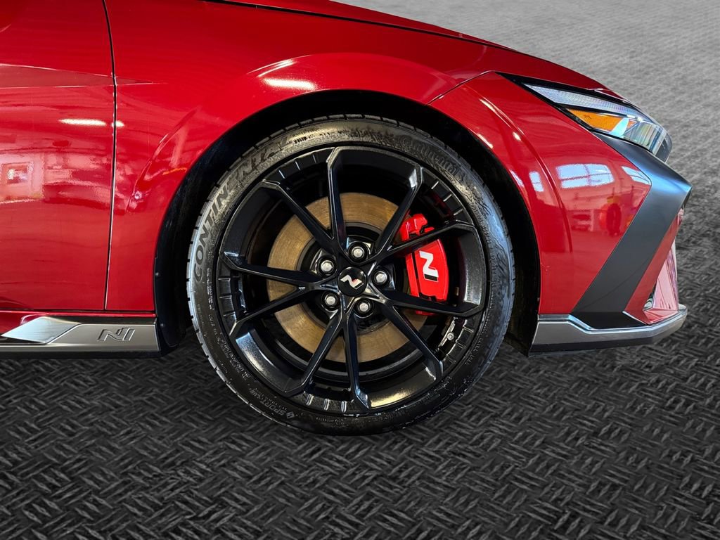 Used 2025 Hyundai Elantra N image 11
