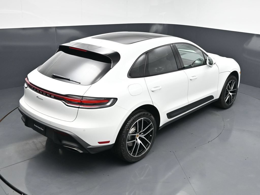 New 2026 Porsche Macan AWD/4WD image 17