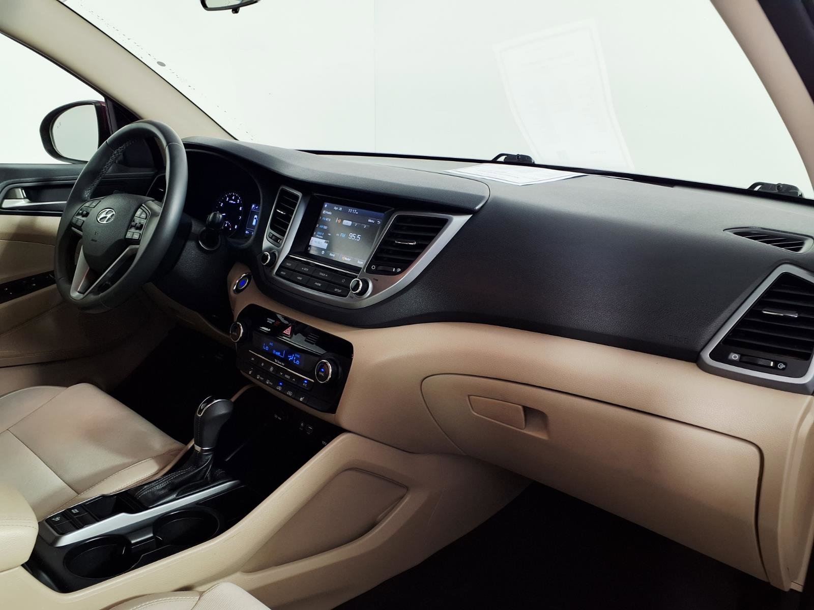 Used 2018 Hyundai Tucson Sport FWD image 9