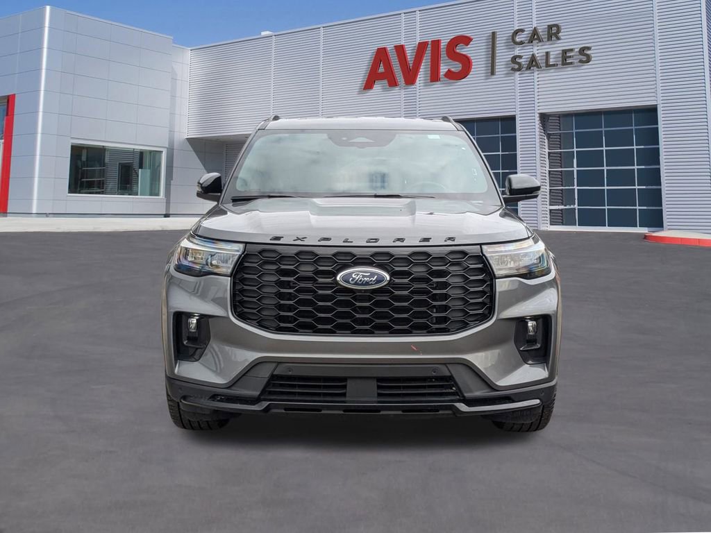 Used 2025 Ford Explorer ST-Line w/ ST-Line Street Pack image 10