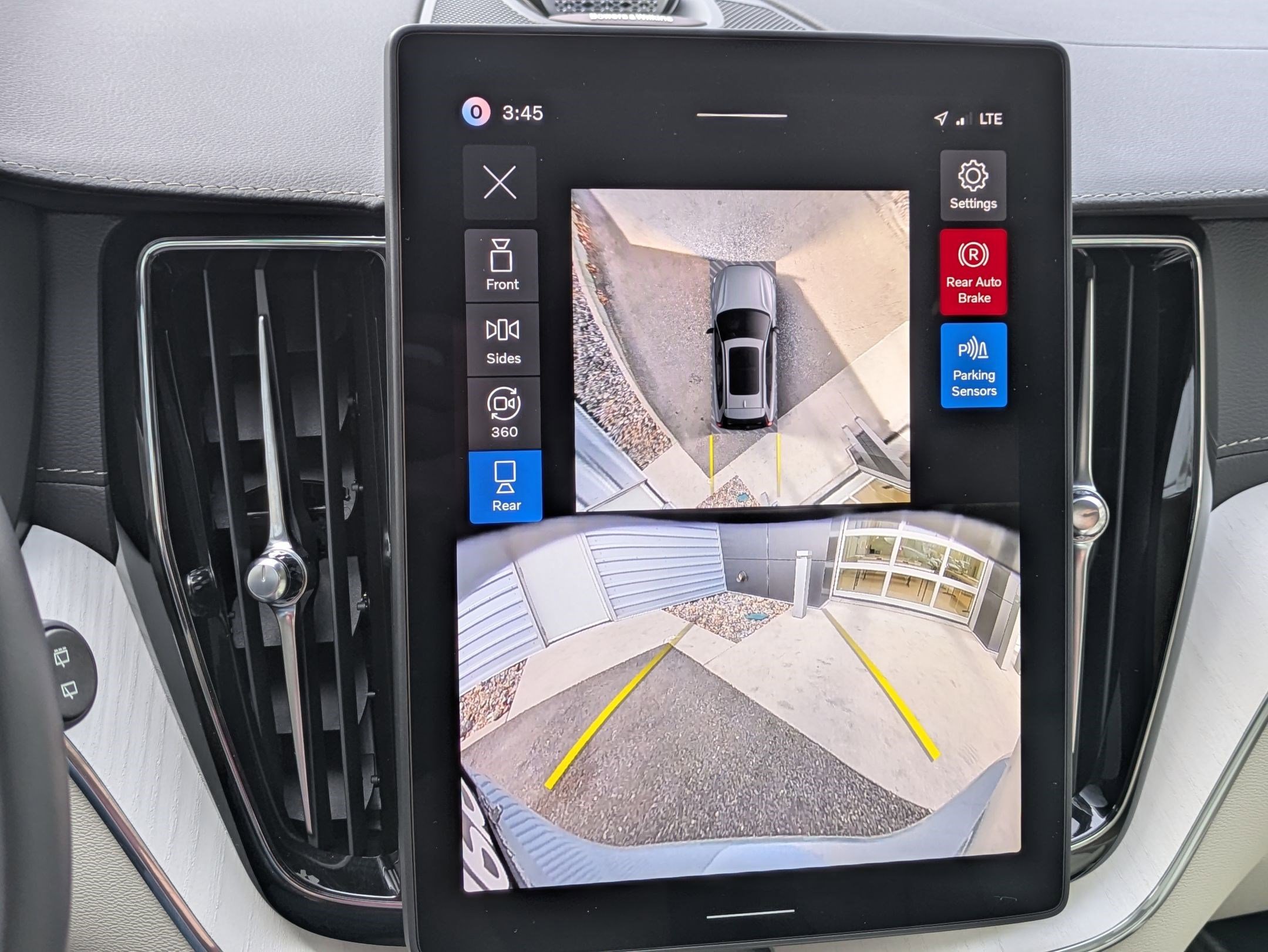 Used 2026 Volvo XC60 T8 Ultra image 23