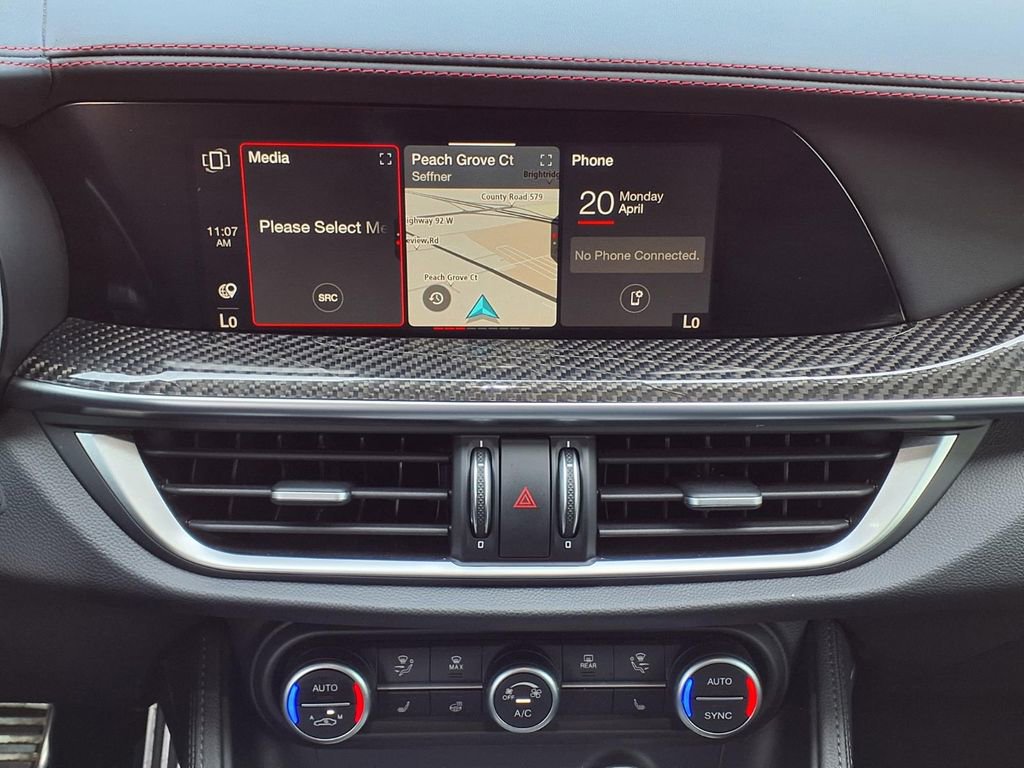 Used 2023 Alfa Romeo Stelvio Estrema AWD/4WD image 23