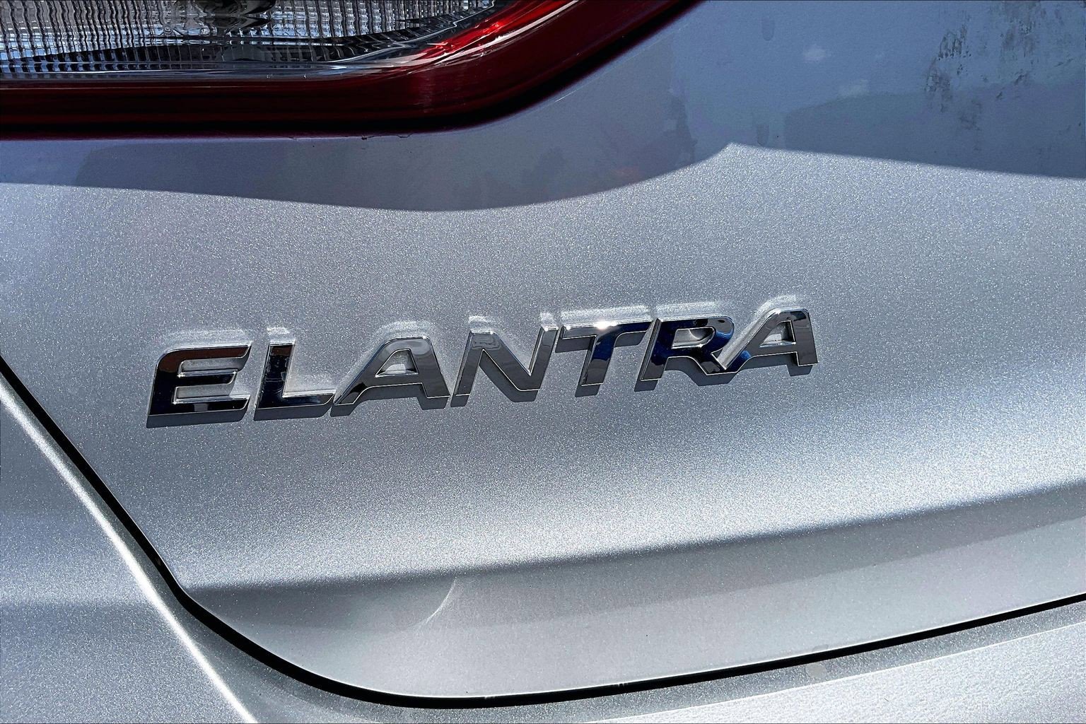 Used 2018 Hyundai Elantra SEL FWD image 15