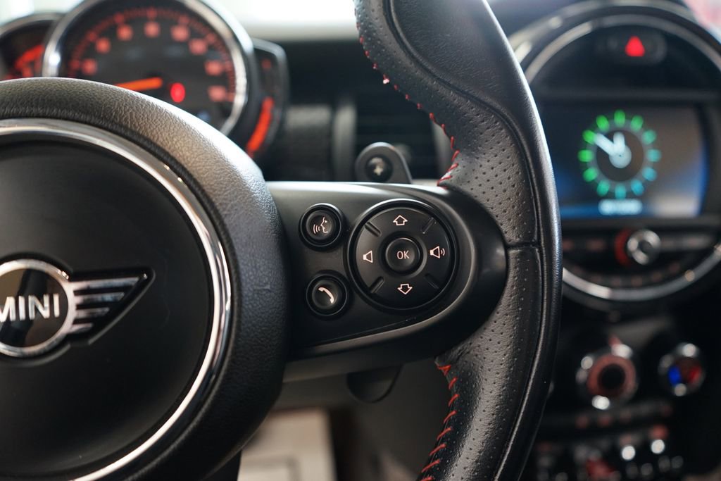 Used 2019 MINI Cooper S w/ Storage Package FWD image 29